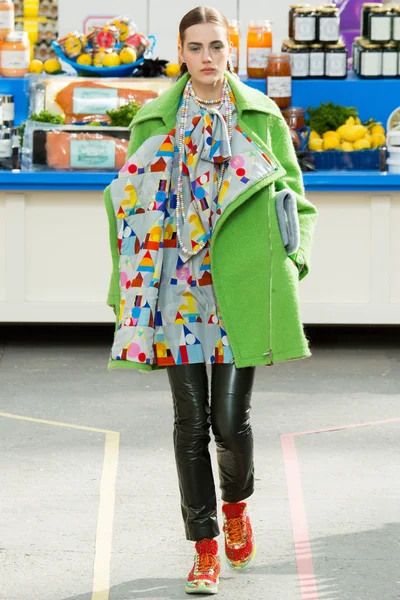 Look 35